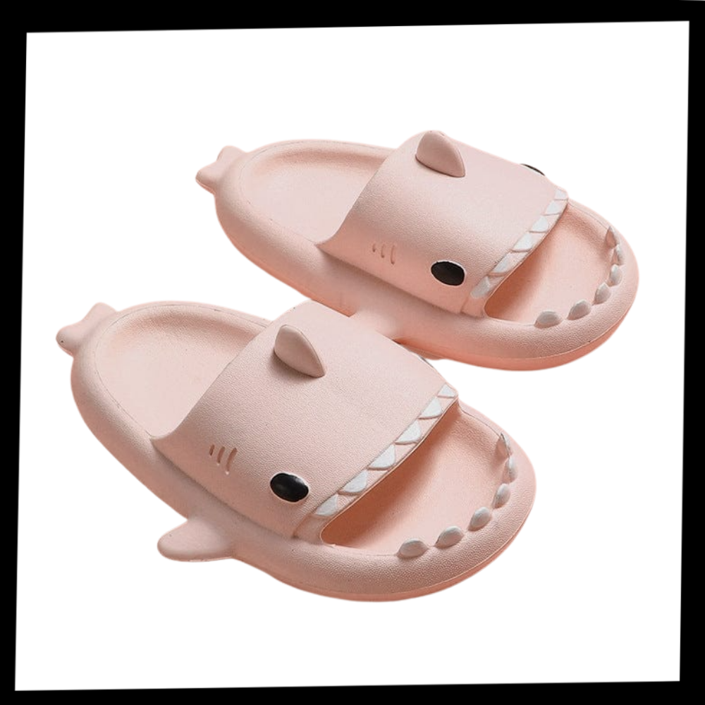 Chaussons de plage en forme de requin - Ozerty