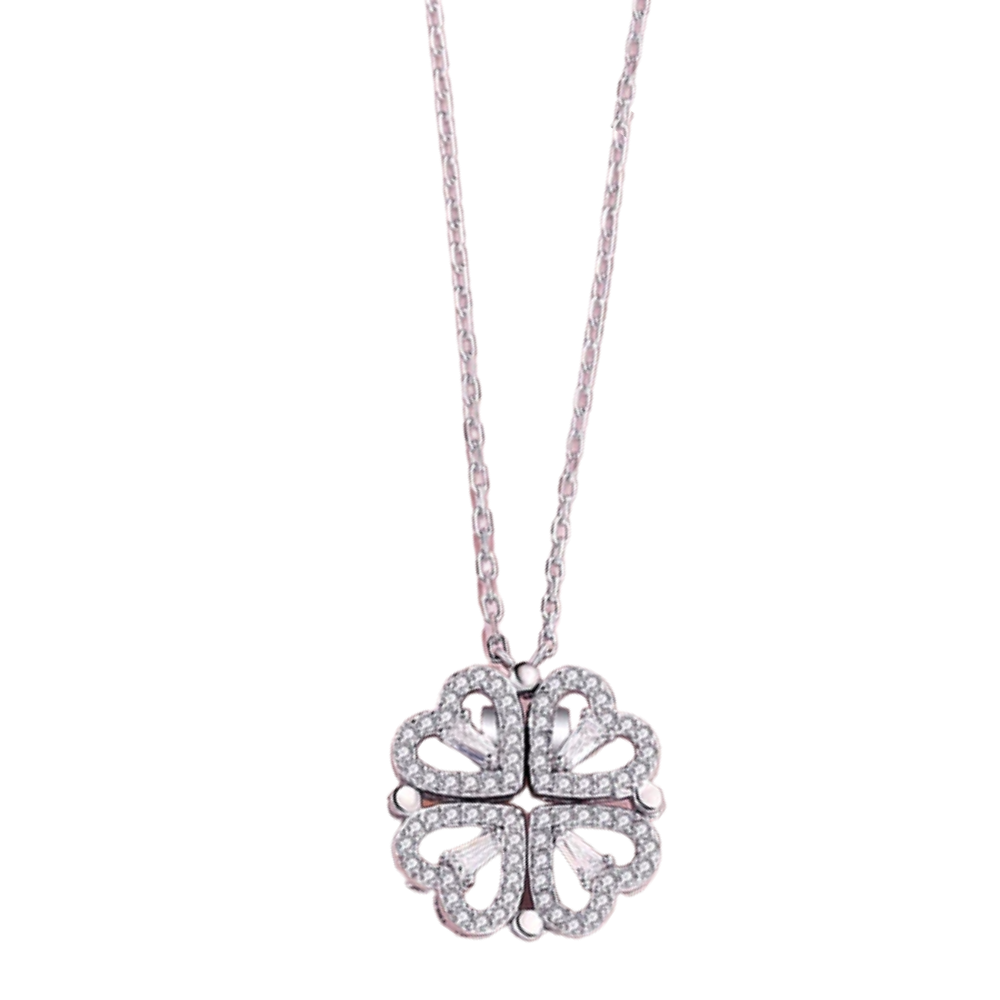 Collier en forme de cœur à quatre feuilles