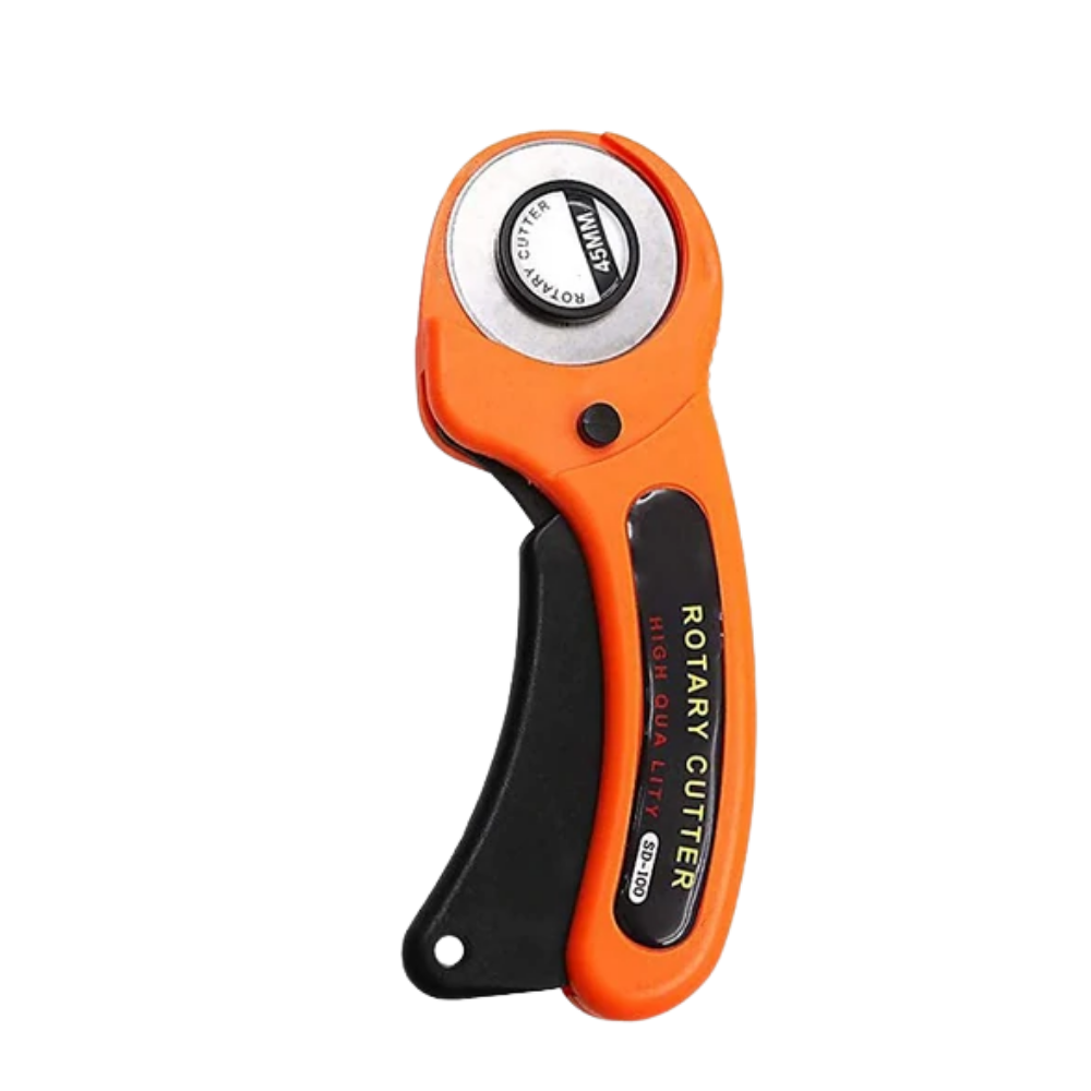 Rotary fabric cutter with five 45mm blades